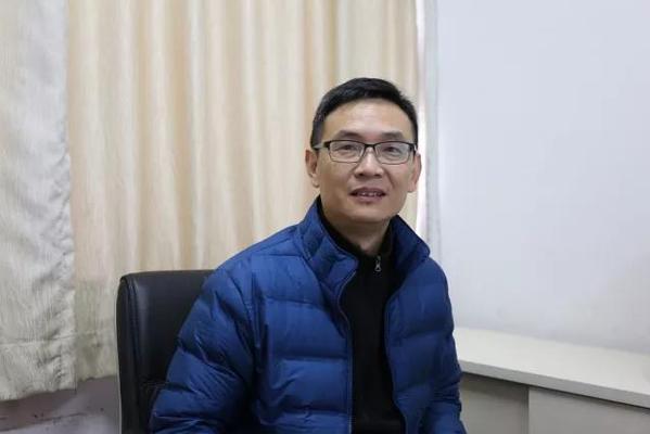 统计与信息开云体育最新版下载副教授郑